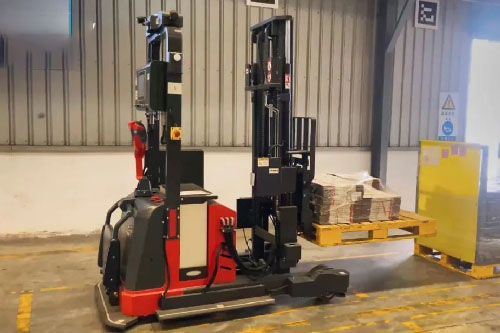 自动搬运机器人助力广东江门某加工企业高效运作