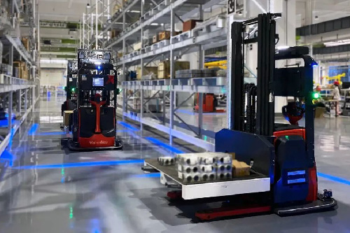 迈向智能制造：揭秘工业自动搬运机器人的应用奥秘