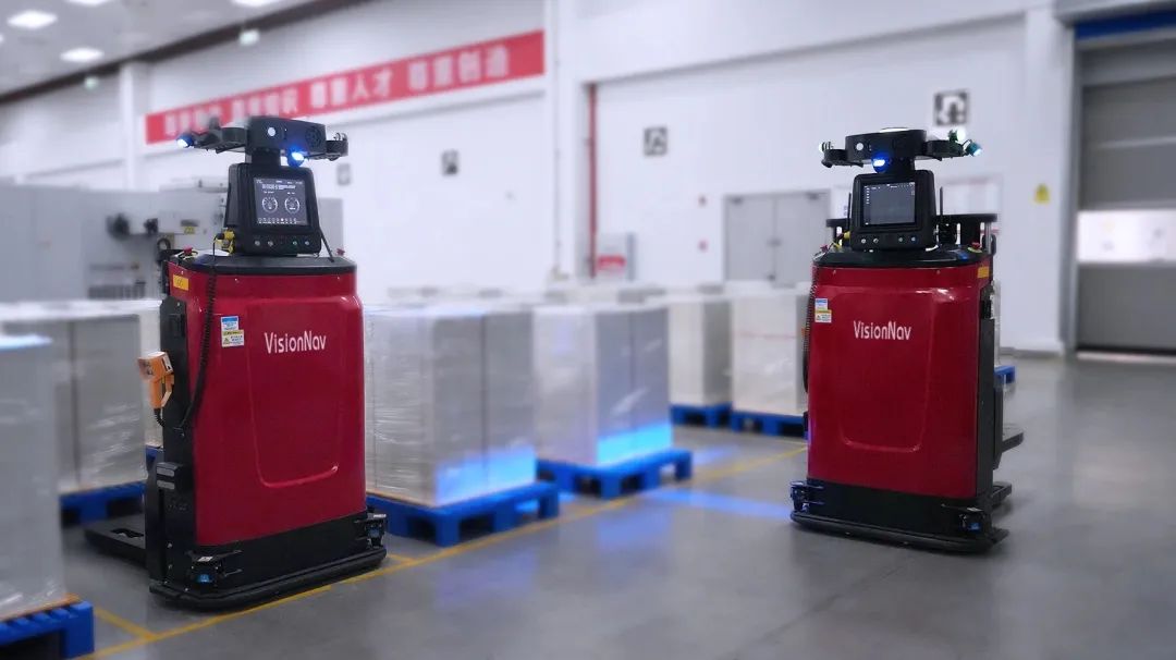 自动叉车案例 | 多车智能调度，未来机器人助力知名印刷制造企业打造智能工厂